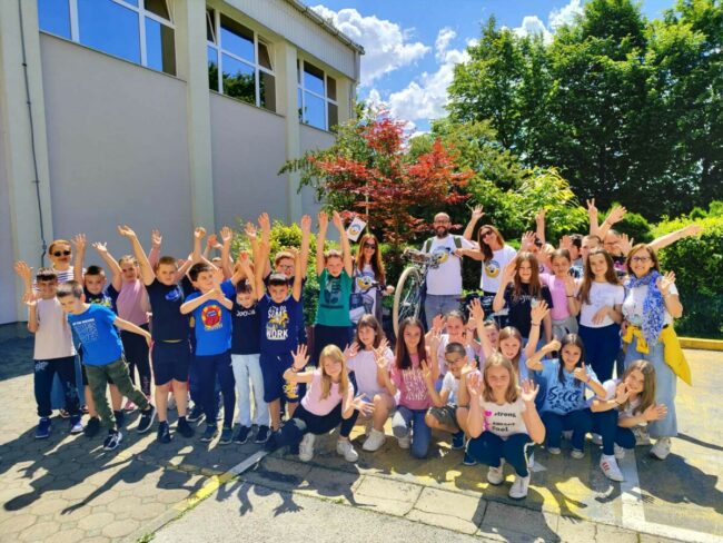 9a697e8b-e089-4232-8a9d-80f08d63b2a9